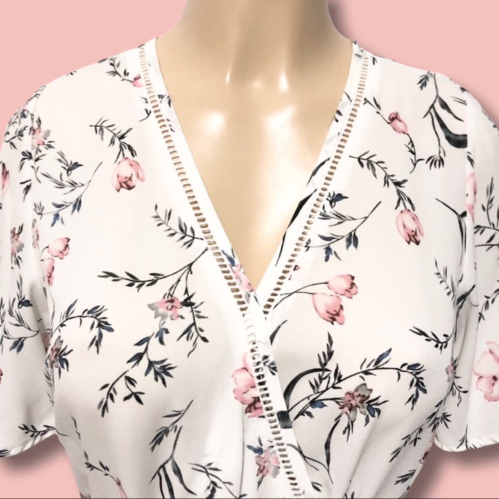 Sienna Sky White Floral S Peplum Blouse - Picture 7 of 9